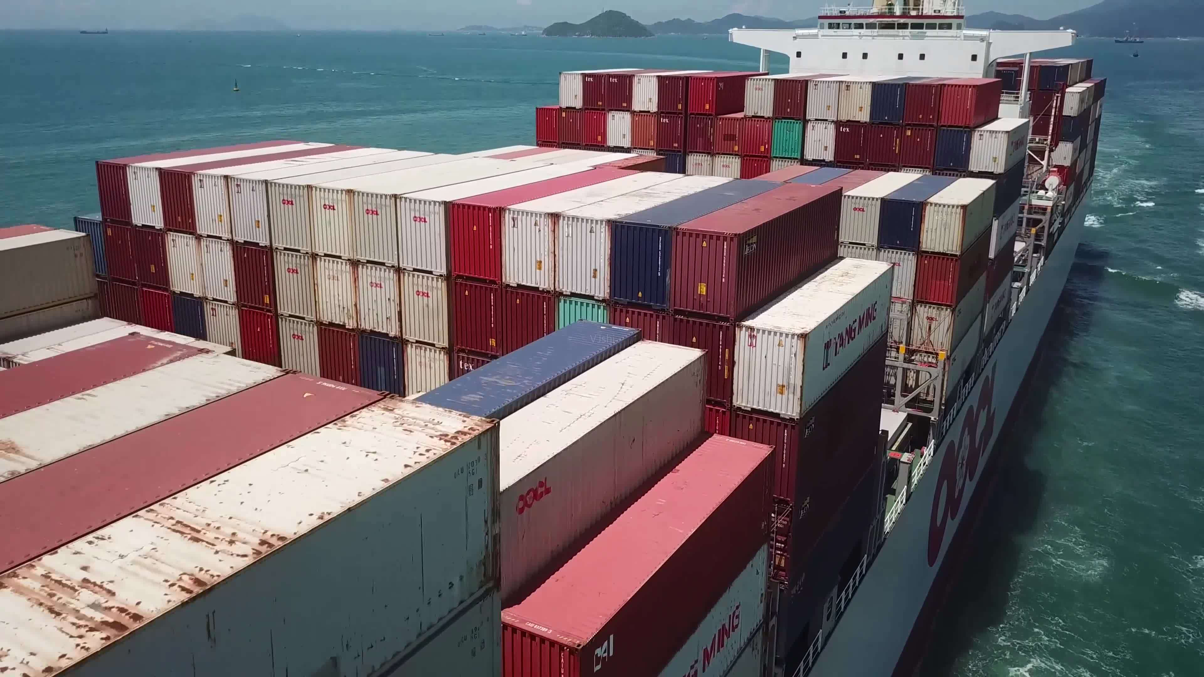 海運物流如何影響集裝箱車隊的運輸效率？